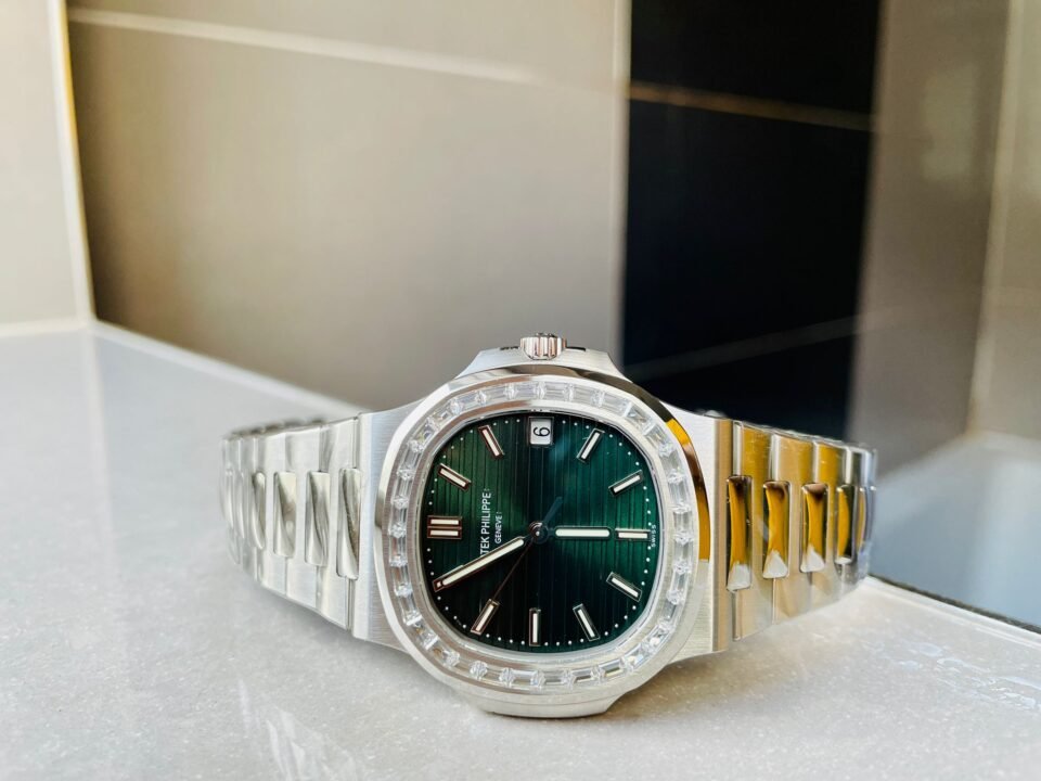 Nautilus 5711/1A PPF 1:1 Best Edition Green Textured Dial T Diamonds Bezel on SS Bracelet 324CS V4 - Image 9
