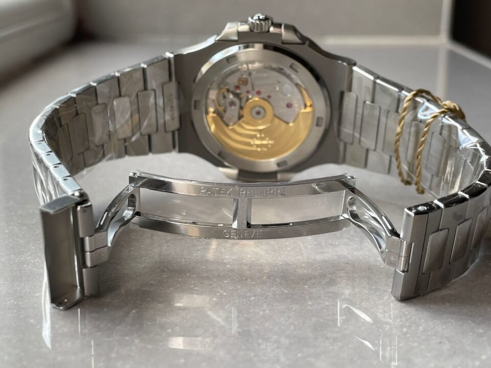 Nautilus 5711/1A PPF 1:1 Best Edition Green Textured Dial T Diamonds Bezel on SS Bracelet 324CS V4 - Image 14