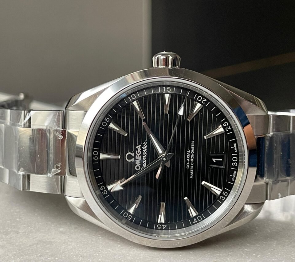 AQUA TERRA 150M MASTER CHRONOMETERS VSF 1:1 BEST EDITION BLACK DIAL SILVER SECOND HAND ON SS BRACELET A8900 - Image 5
