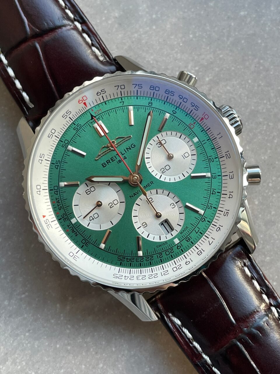 Navitimer 01 1:1 SS Green Dial on Brown leather Strap A7750 BLS Factory - Image 4