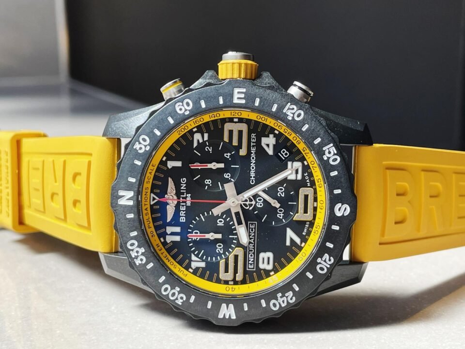 Endurance pro OGF 44mm Black dial Yellow Rubber Strap quartz movement - Image 5