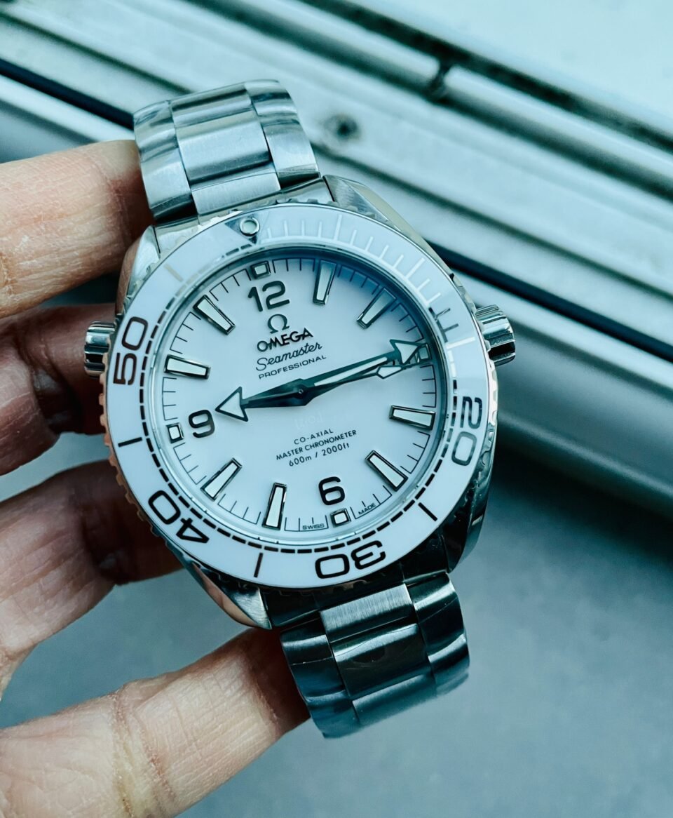 Planet Ocean Sea master 39.5mm White Real Ceramic VSF 1:1 Best Edition on SS strap A8906