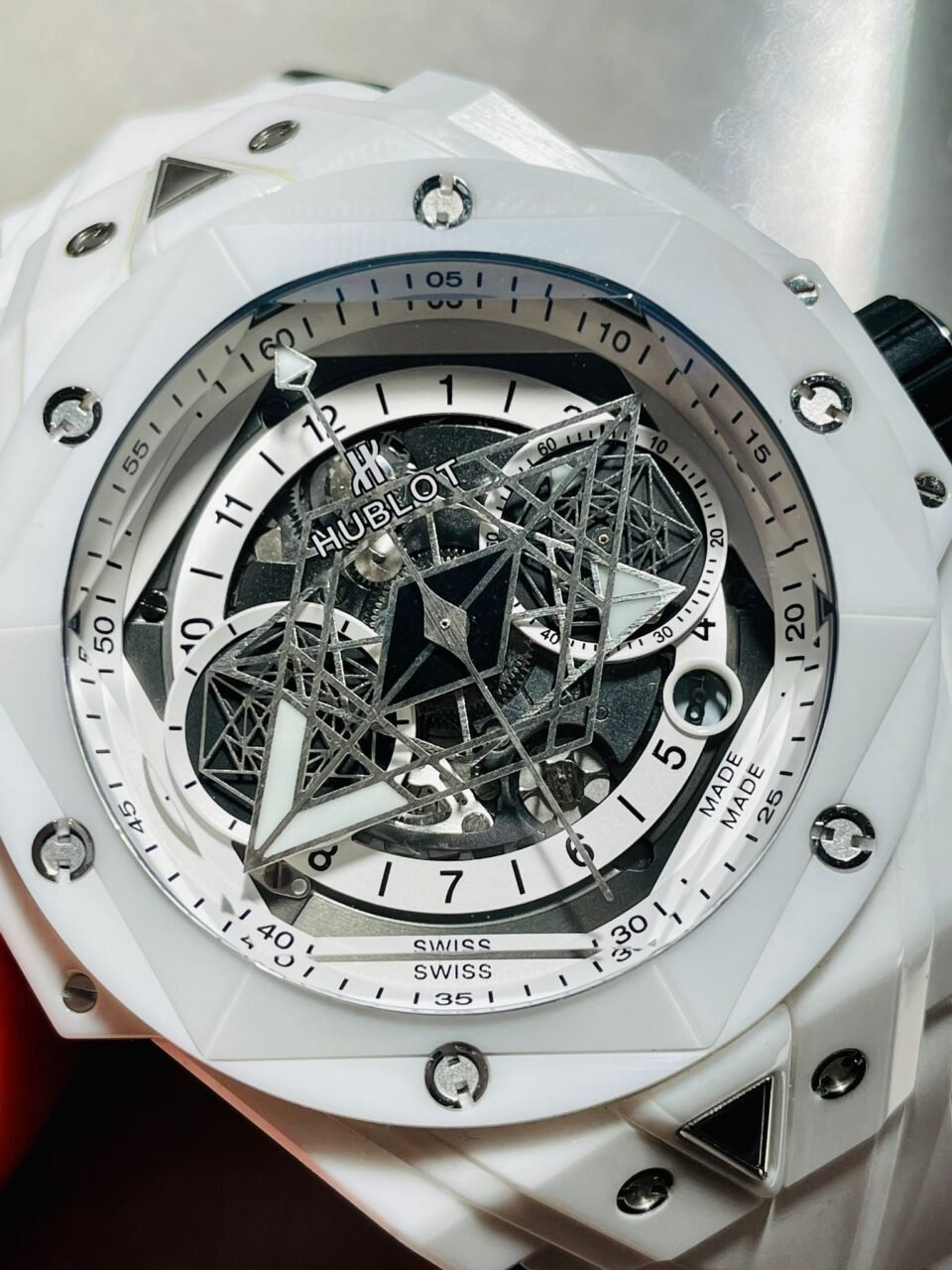 Big Bang Sang Bleu II White Ceramic BBF Best Edition on White Rubber Strap A1240 - Image 4