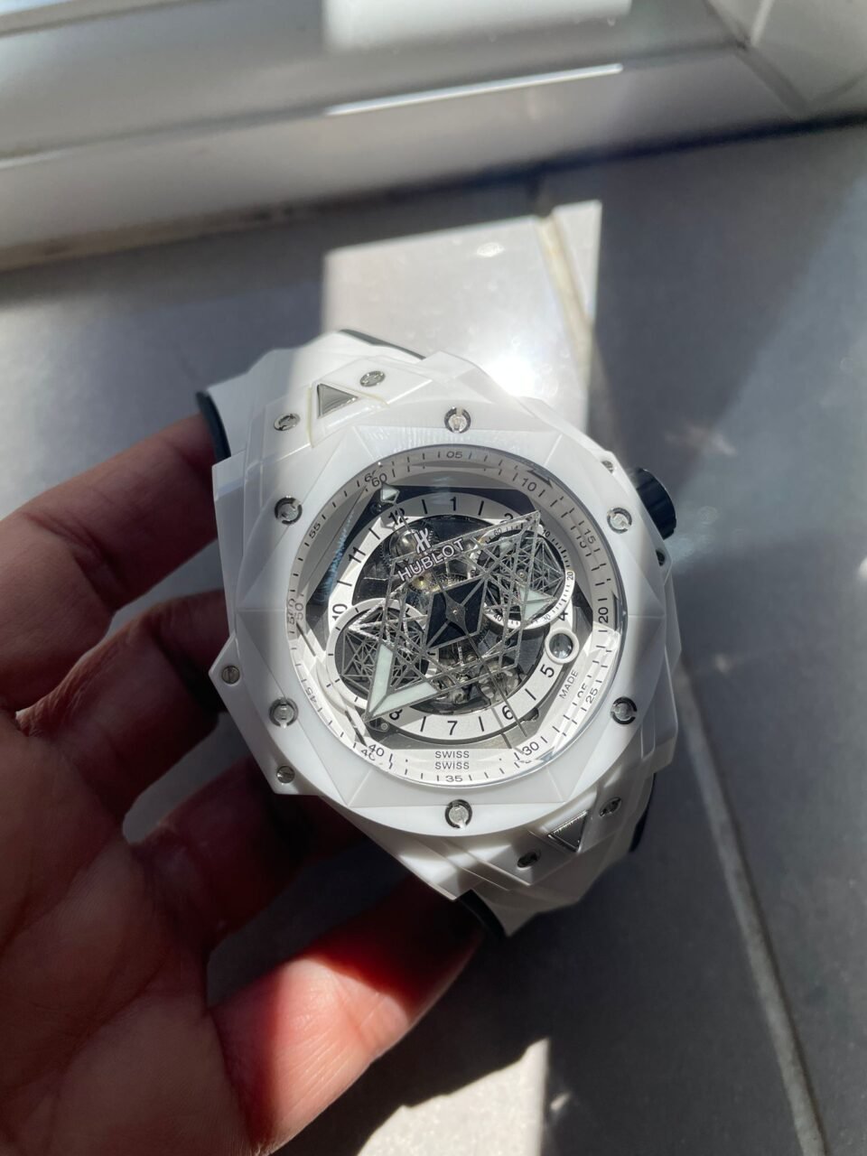 Big Bang Sang Bleu II White Ceramic BBF Best Edition on White Rubber Strap A1240 - Image 7