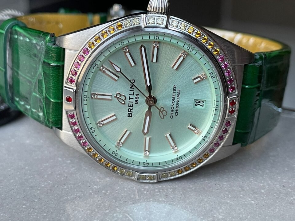 Chronomat 36mm u77310591u1 Green Leather strap Light Green dial GF Factory - Image 5
