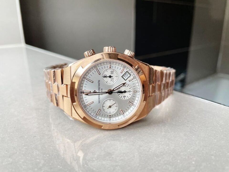 Overseas chronograph Rose gold Strap Rose Gold bezel on White dial - Image 5
