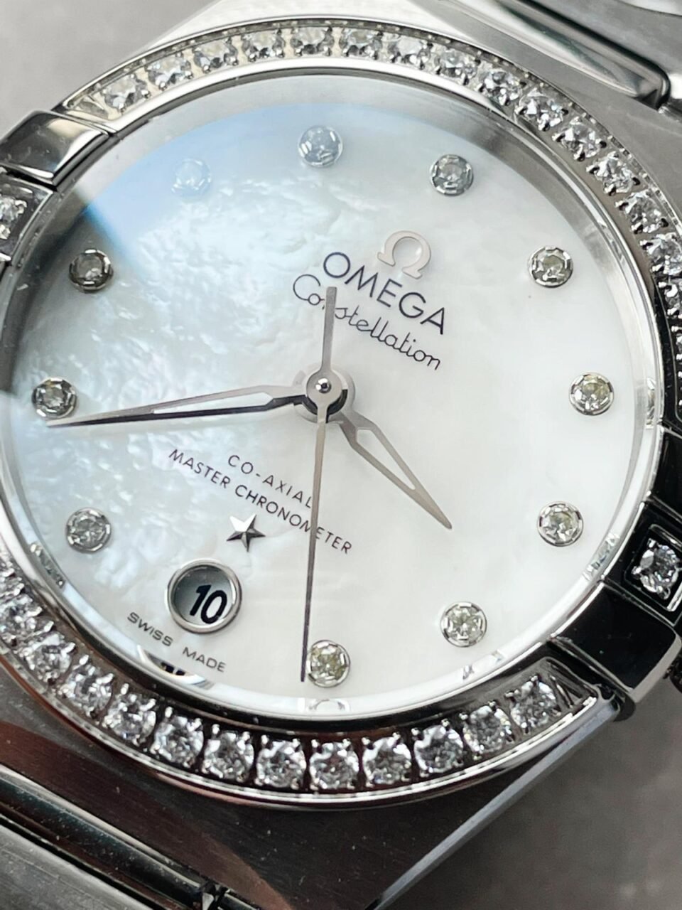 Constellation Co‑Axial Master 29 mm Silver dial White dial on Diamond bezel - Image 3