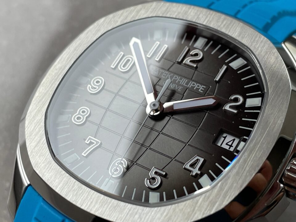 Aquanaut 5168G 42mm SS 3KF 1:1 Best Edition Black Dial on Light Blue Rubber Strap A324 V2 - Image 12