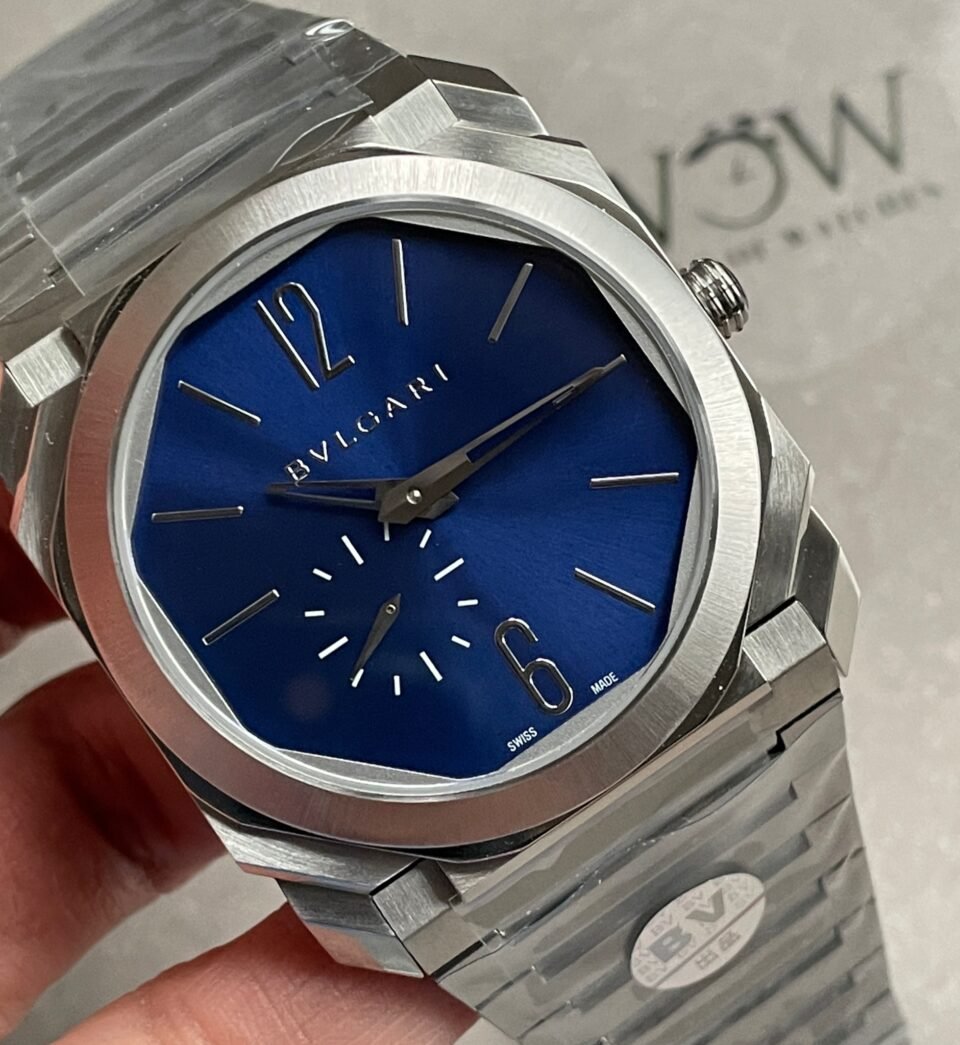 Octo Finissimo 40 mm BVF Blue dial on 316L stainless steel strap 2824 - Image 7