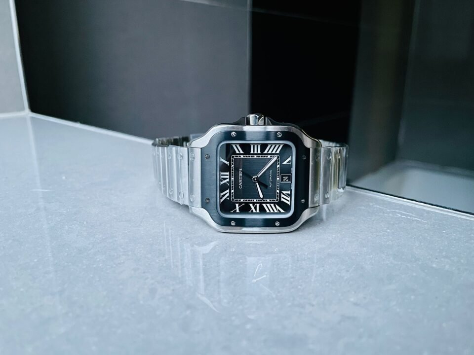 Santos de Cartier 40mm SS GF 1:1 Best Edition Gray Dial Black Bezel on SS Bracelet MIYOTA 9015 - Image 3