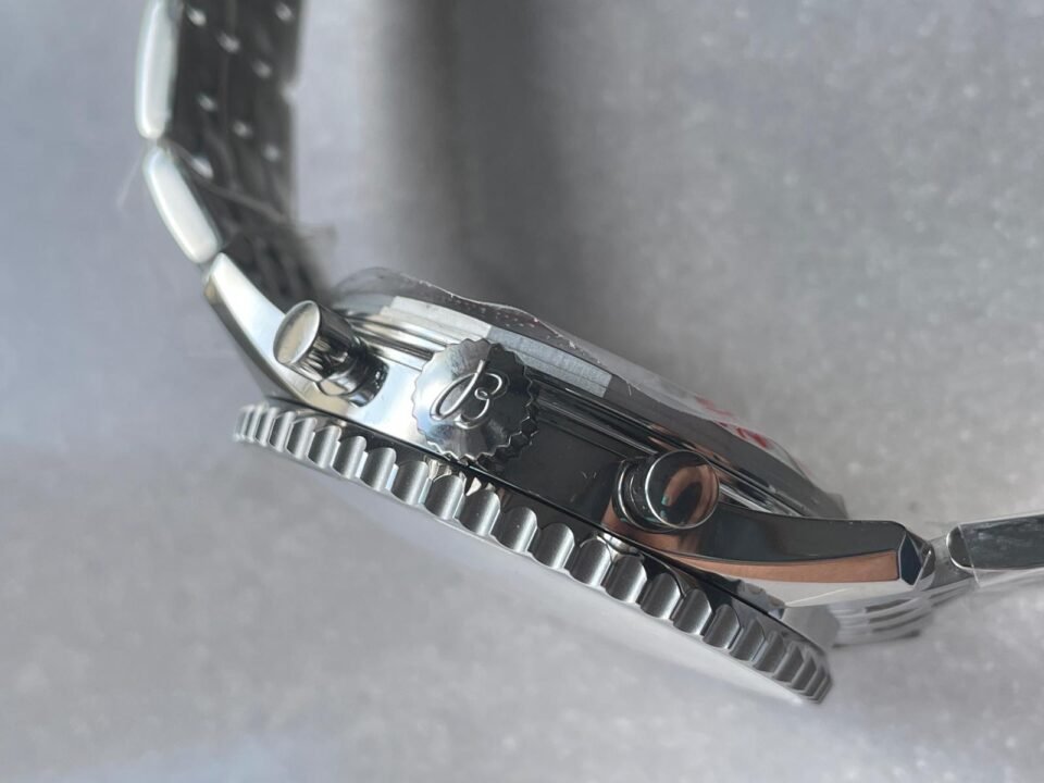 Navitimer 01 1:1 SS White Dial on Steel Strap A7750 GF Factory - Image 9