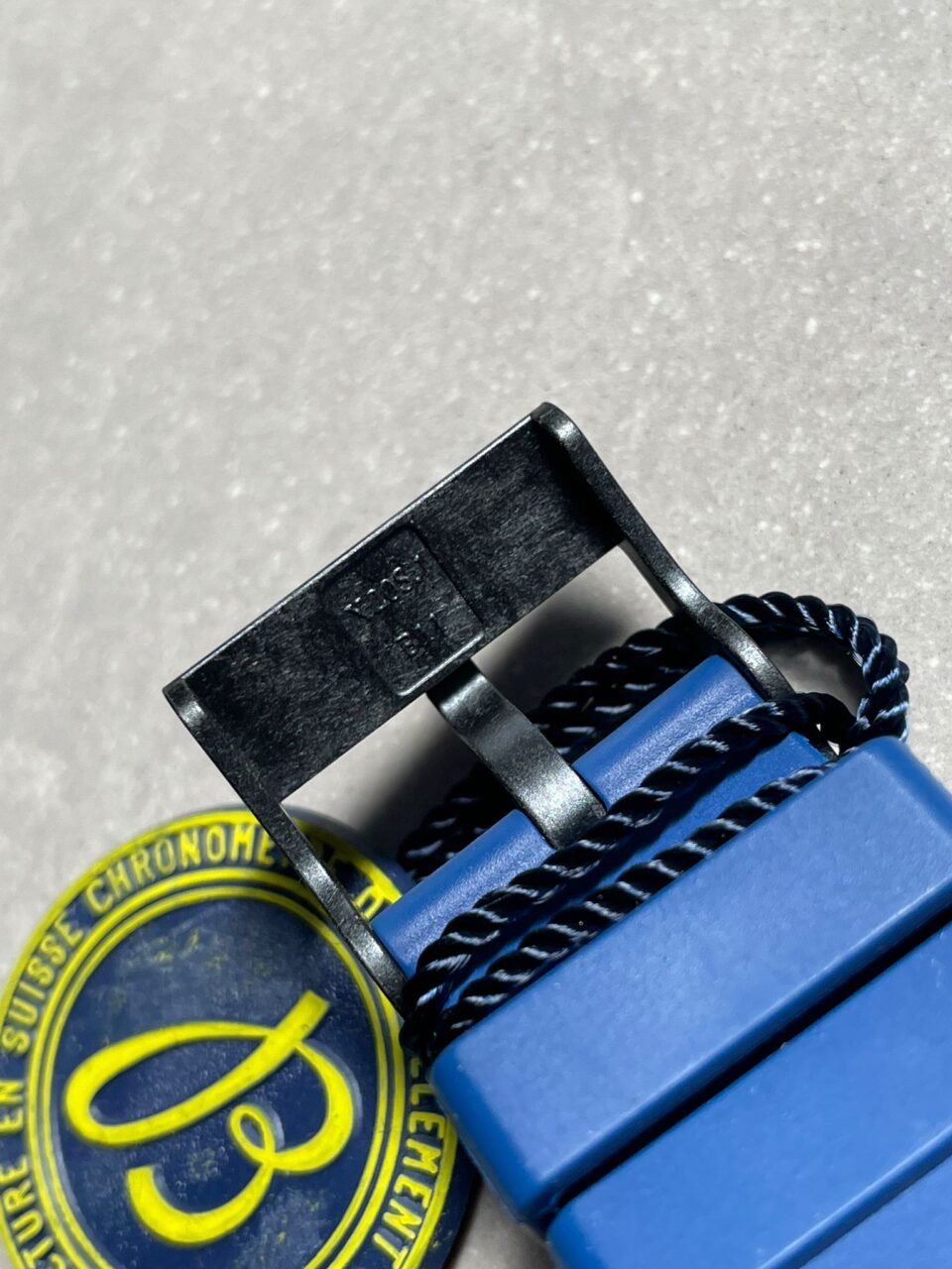 Endurance pro OGF 44mm Black dial Blue Rubber Strap quartz movement - Image 12