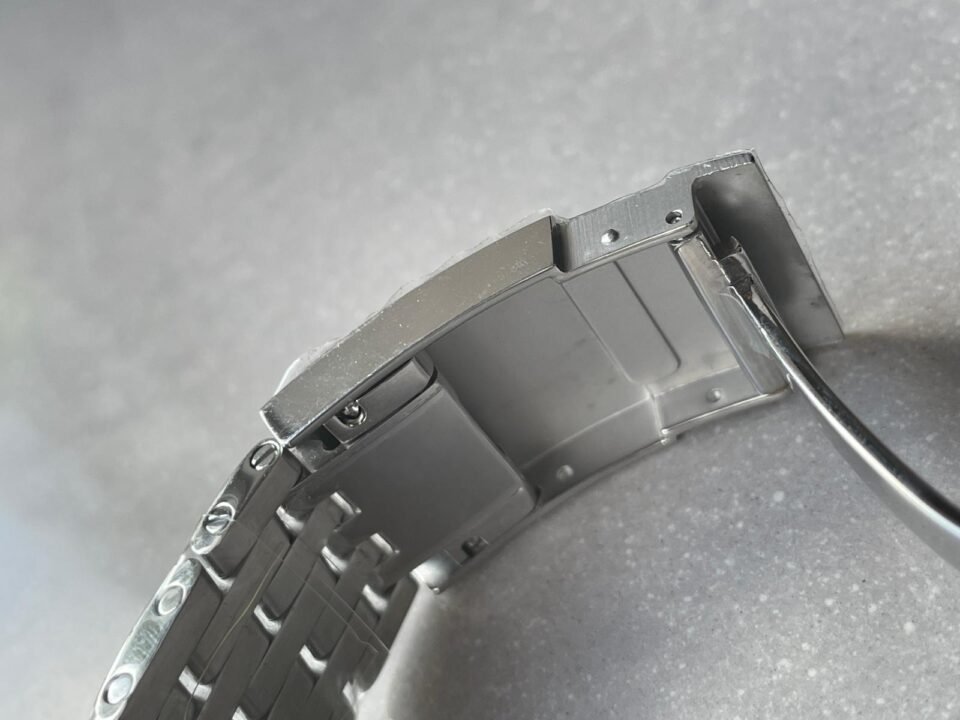 Navitimer 01 1:1 SS White Dial on Steel Strap A7750 GF Factory - Image 16