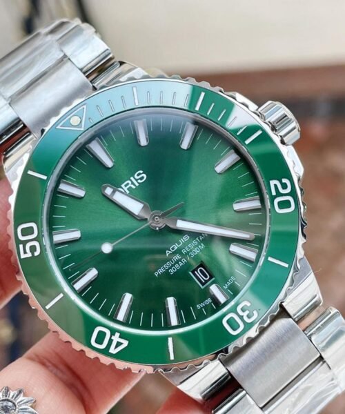 ORIS AQUIS green face CERAMIC bezel SW200 SWISS movement