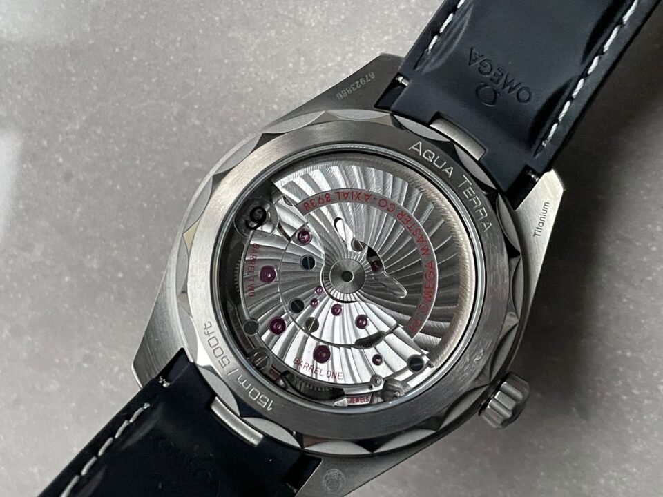 Aqua Terra 150M 43mm 24 Ti VSF 1:1 Best Edition Gray Dial on Black Rubber Strap A8938 - Image 8