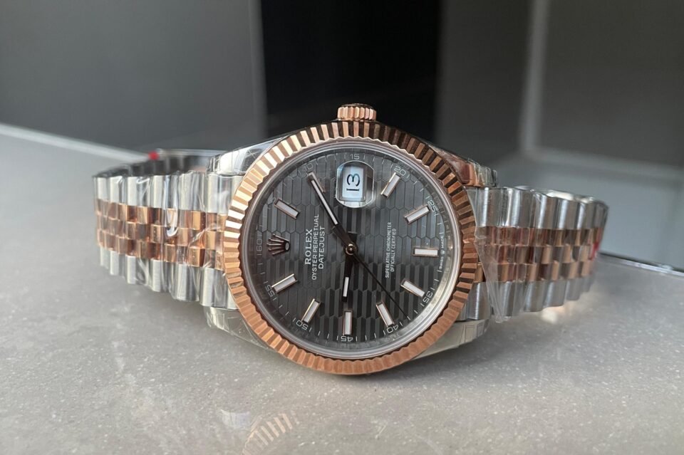 Datejust 41mm 126331 904L RG/SS Fltued Bezel Pattern Motif Grey Dial Stick on RG/SS Jubilee Bracelet VSF VS3235 - Image 4