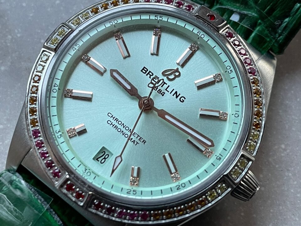Chronomat 36mm u77310591u1 Green Leather strap Light Green dial GF Factory - Image 7