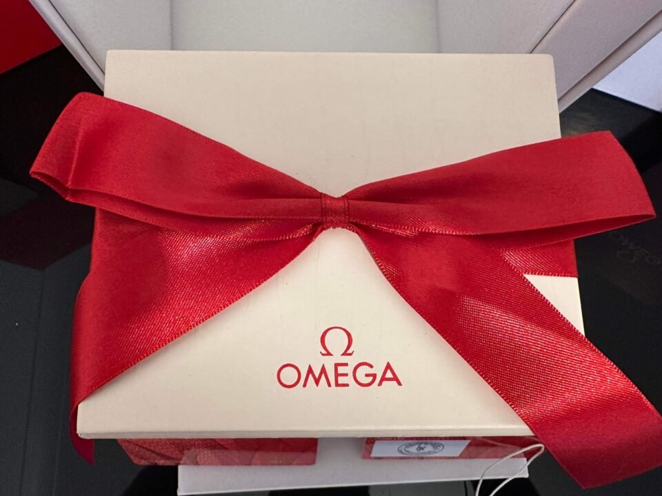 Omega Box and Papers New - Image 2