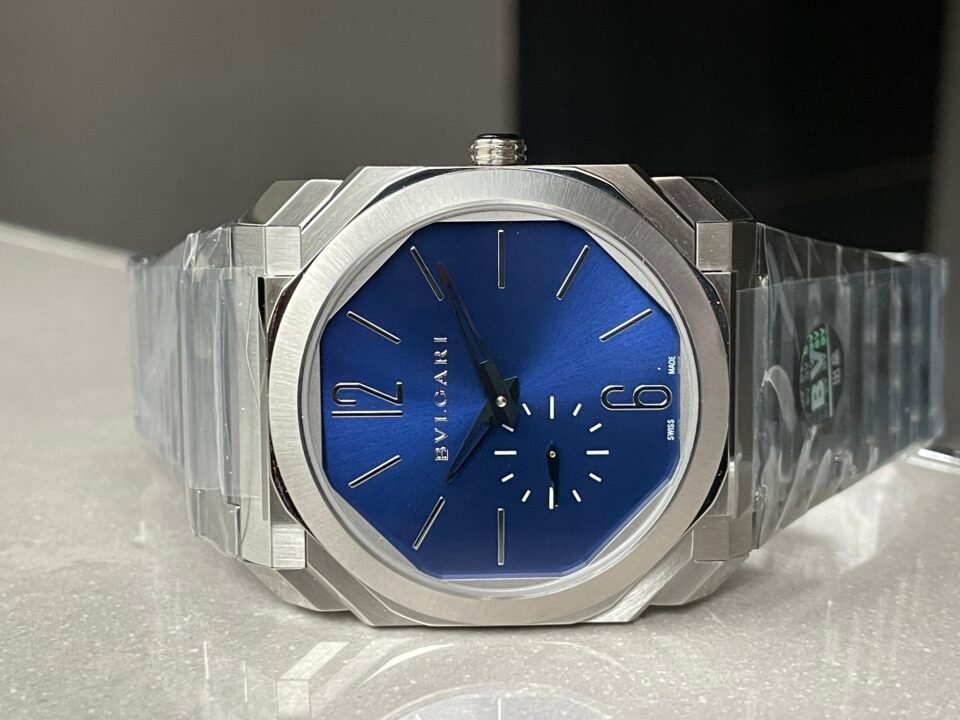 Octo Finissimo 40 mm BVF Blue dial on 316L stainless steel strap 2824 - Image 9