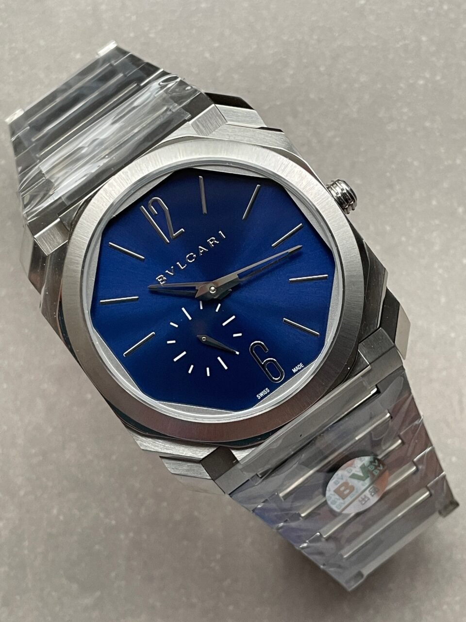 Octo Finissimo 40 mm BVF Blue dial on 316L stainless steel strap 2824 - Image 4