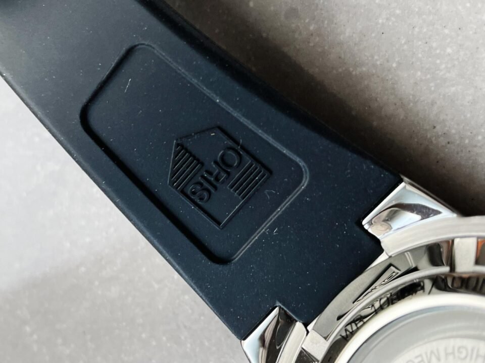 TT1 DAY DATE 42.00 MM 1:1 SS Black dial Rubber strap OG factory oris - Image 13