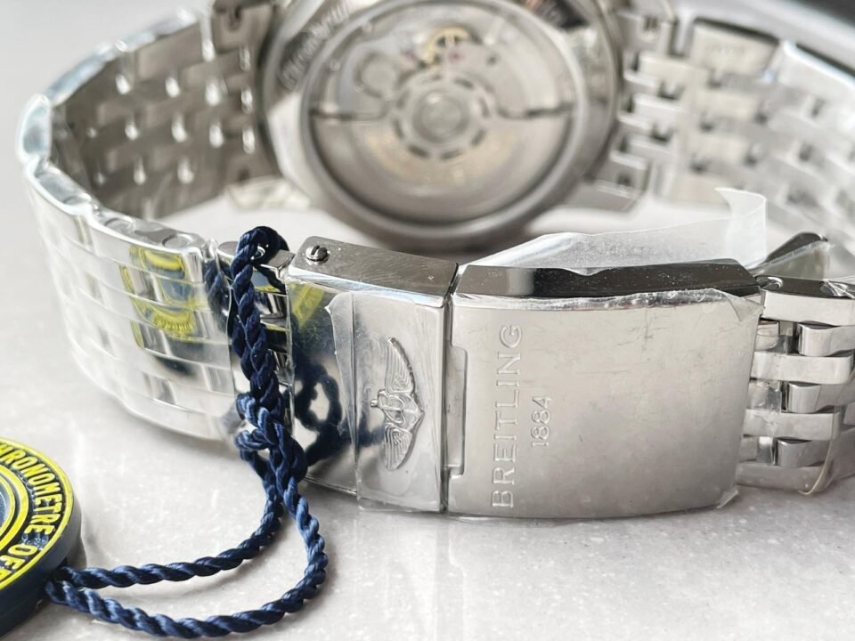 Navitimer 01 1:1 SS White Dial on Steel Strap A7750 GF Factory - Image 14