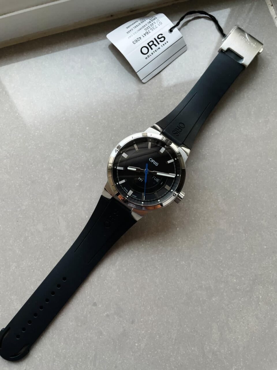 TT1 DAY DATE 42.00 MM 1:1 SS Black dial Rubber strap OG factory oris - Image 2