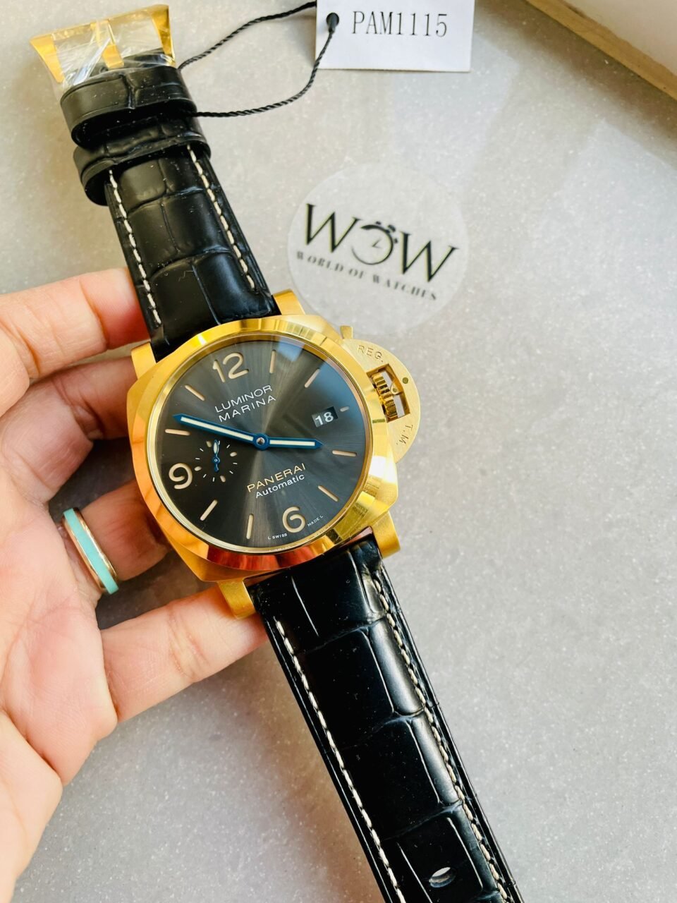 PAM1115 YG VSF 1:1 BEST EDITION BLACK DIAL ON BLACK LEATHER STRAP P.9010