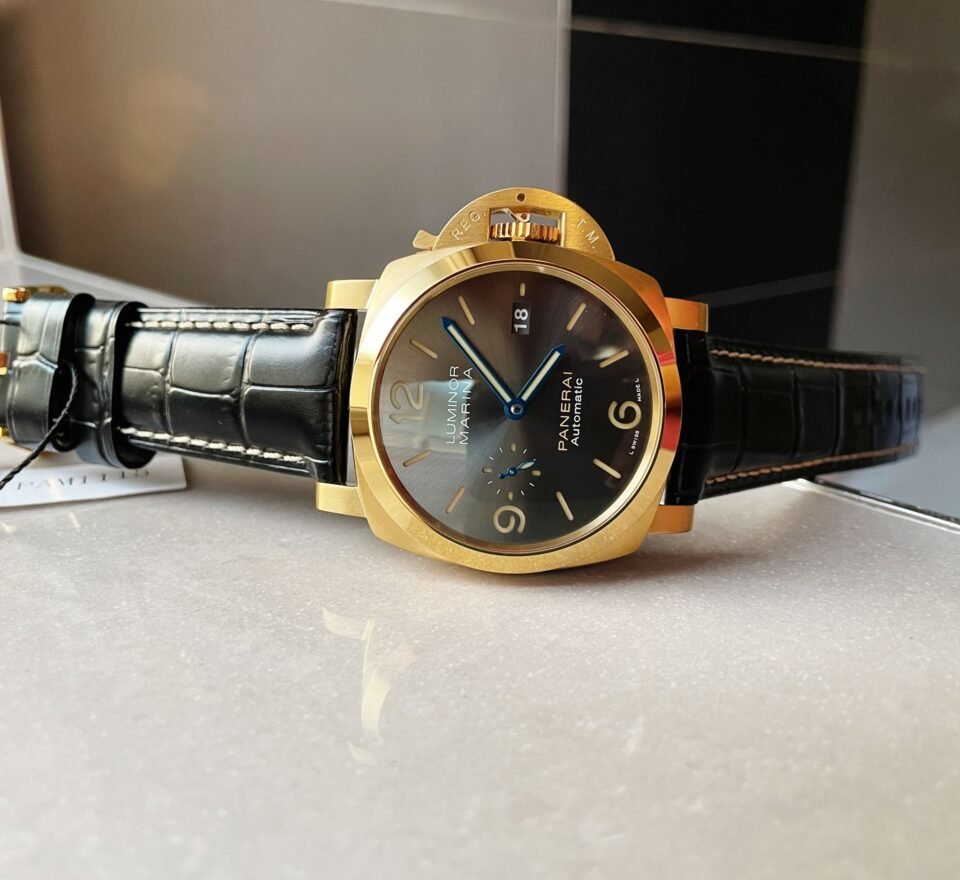 PAM1115 YG VSF 1:1 BEST EDITION BLACK DIAL ON BLACK LEATHER STRAP P.9010 - Image 7