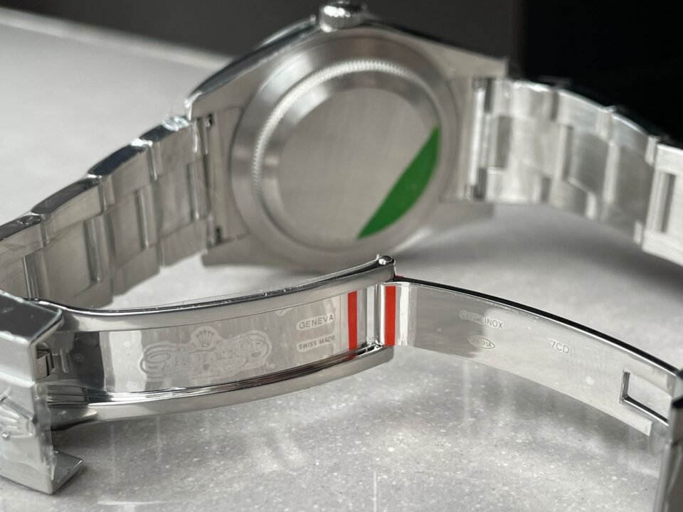 Rolex EXPLORER I 214270 39mm black dial ss strap ARF AR Factory - Image 9