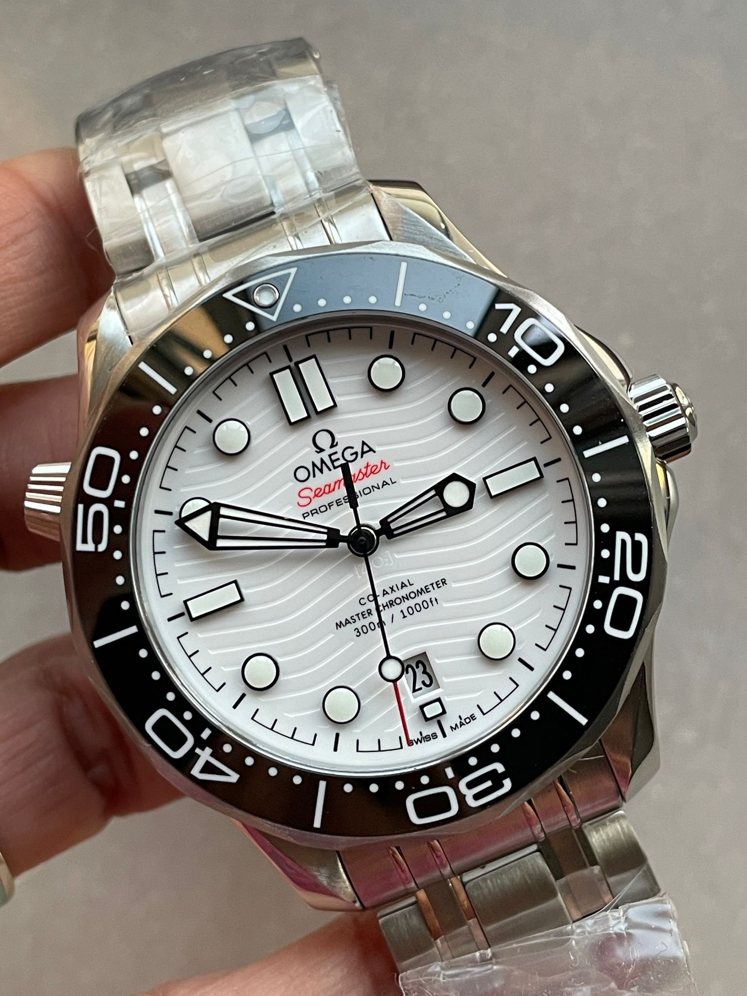 Seamaster Diver 300M SS VSF 1:1 Best Edition Black Bezel White Dial on SS Bracelet A8800 - Image 7