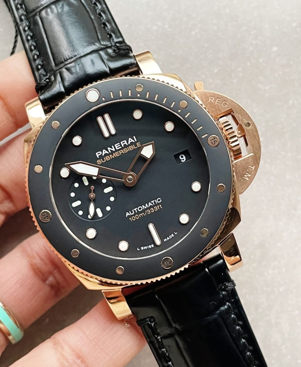 Panerai PAM974 Luminor Submersible Rose Gold VSF 1:1 Best on Black Rubber Strap AXXXIV - Image 4