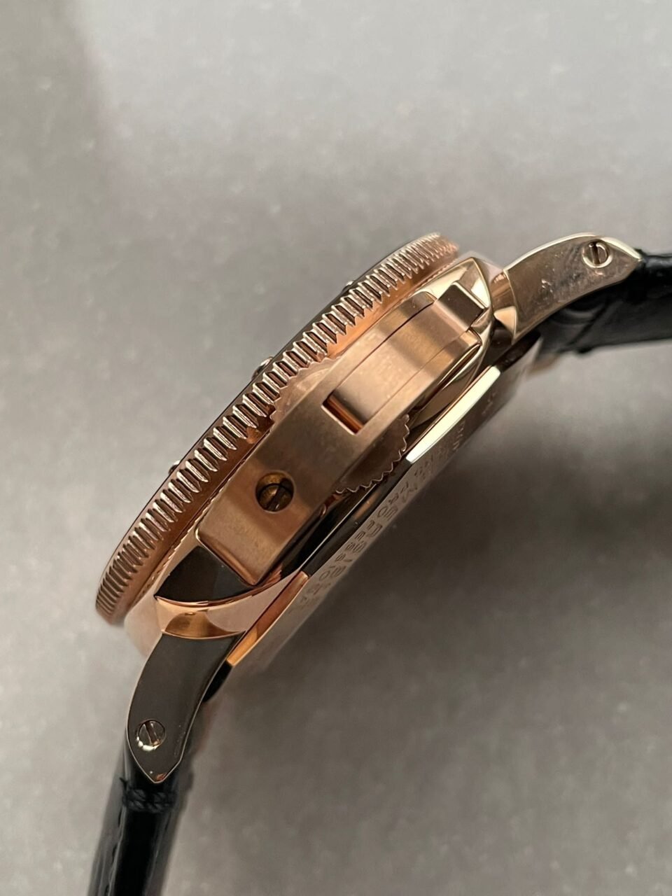 Panerai PAM974 Luminor Submersible Rose Gold VSF 1:1 Best on Black Rubber Strap AXXXIV - Image 13
