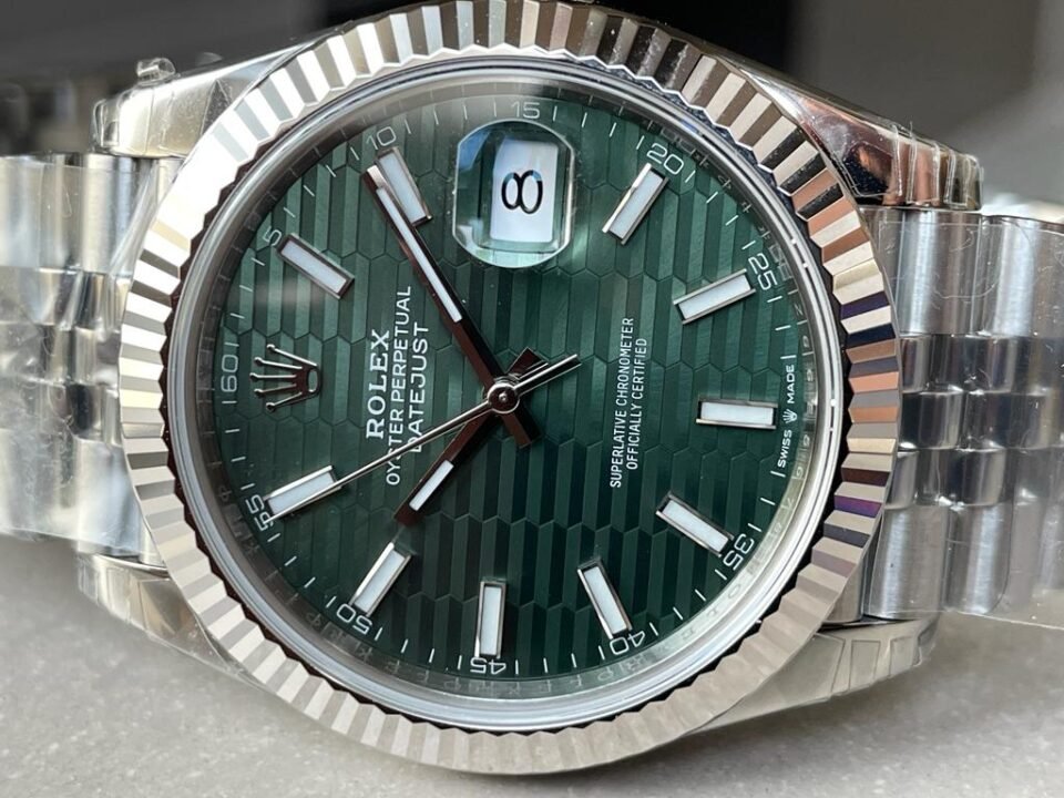 Datejust 41mm 126334 904L SS Fluted Bezel Patterned Green MOTIF Dial on SS Jubilee Bracelet VSF VS3235 Reference R2DJ0190 - Image 6