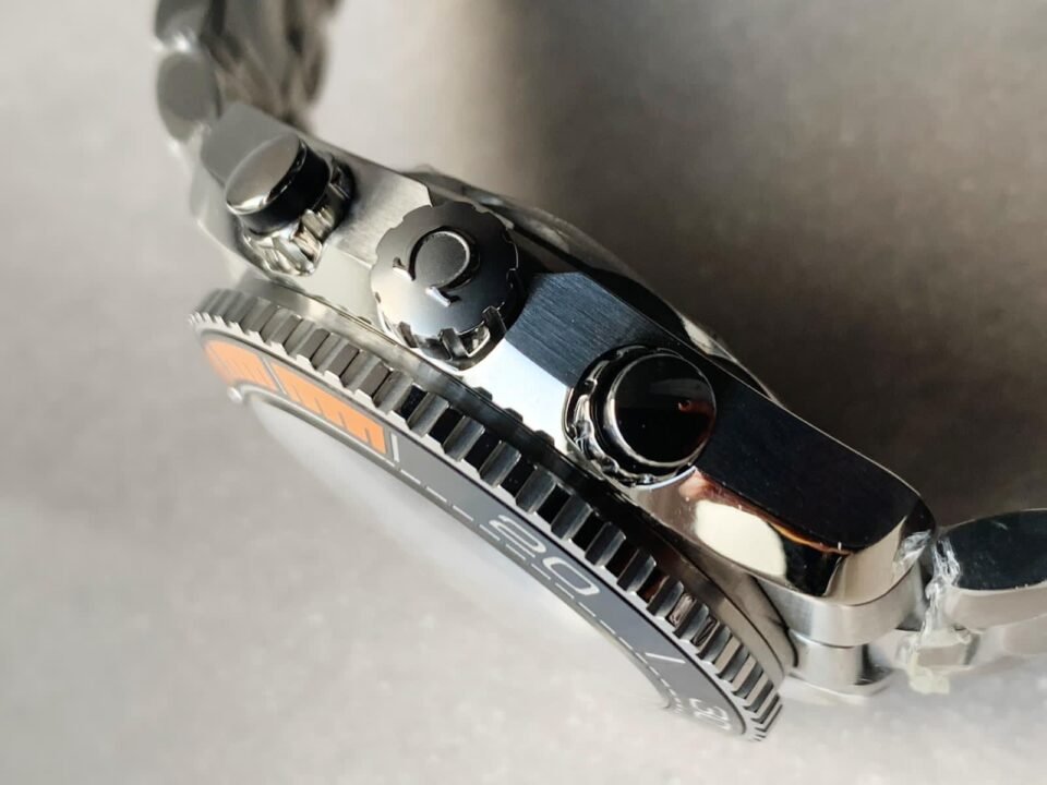 Planet Ocean SeaMaster Chronometer OMF SS Black/Orange Polished Bezel Black Dial on SS Bracelet A9900 (Black Balance Wheel) - Image 5