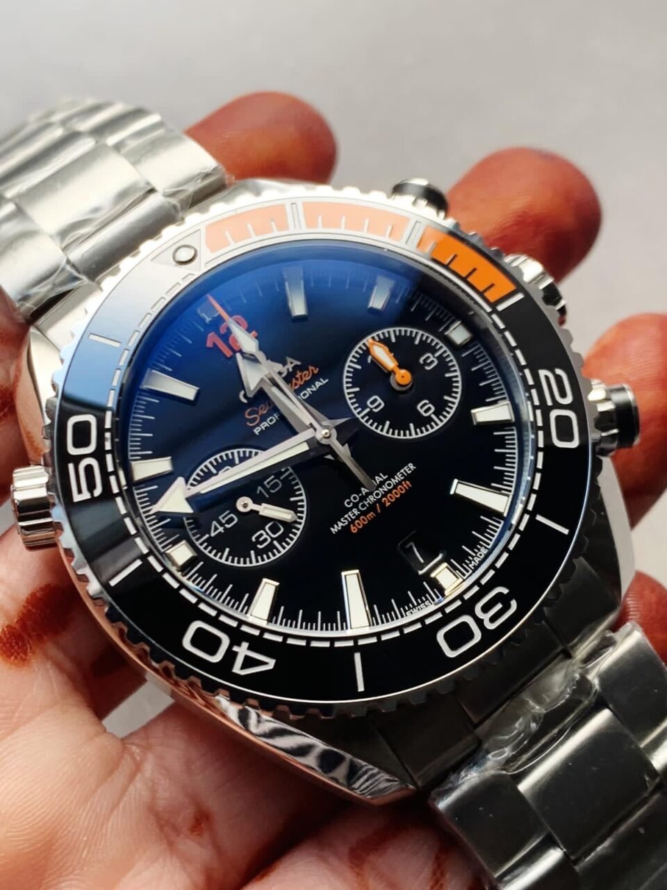 Planet Ocean SeaMaster Chronometer OMF SS Black/Orange Polished Bezel Black Dial on SS Bracelet A9900 (Black Balance Wheel)