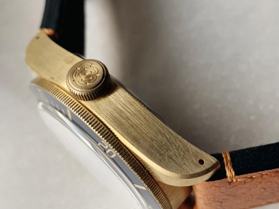 Heritage Black Bay Bronze Blue XF 1:1 Best Edition on Aged Brown Leather Strap A2824 V3 (Free Nato Strap) - Image 7