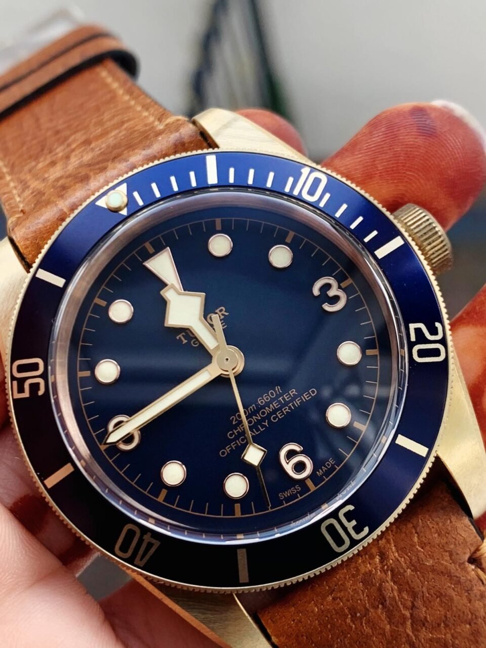 Heritage Black Bay Bronze Blue XF 1:1 Best Edition on Aged Brown Leather Strap A2824 V3 (Free Nato Strap) - Image 3