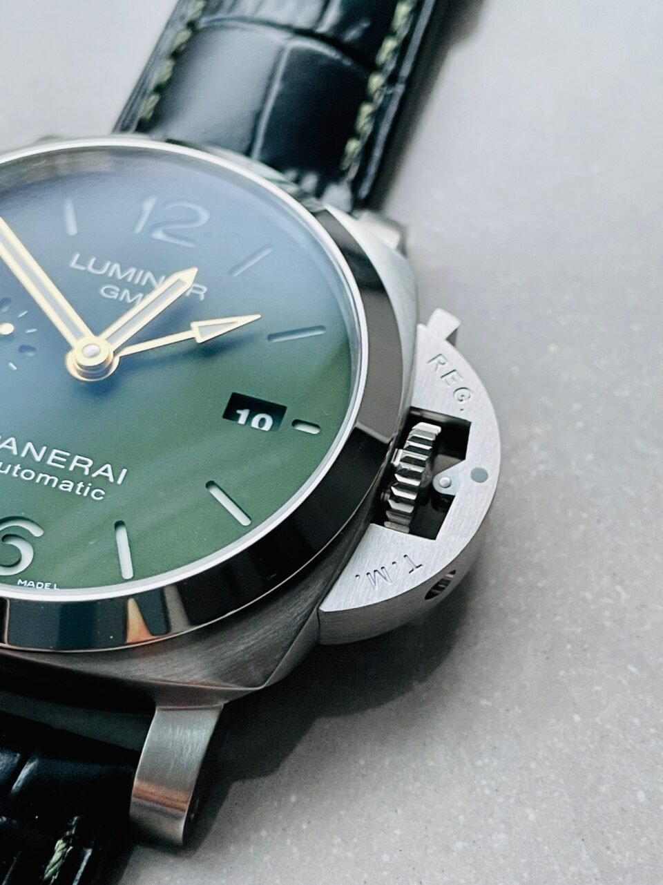 PAM1056 GMT VSF 1:1 MS DHONI Edition Green Dial on Black Leather Strap P.9011 - Image 4