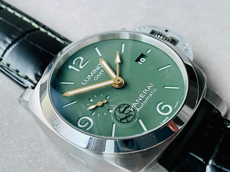 PAM1056 GMT VSF 1:1 MS DHONI Edition Green Dial on Black Leather Strap P.9011 - Image 3