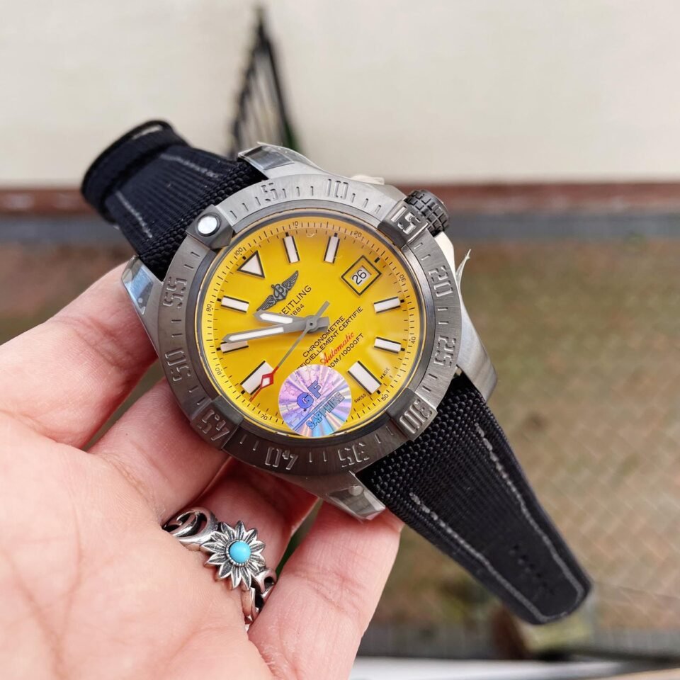 Avenger II Seawolf PVD GF 1:1 Best Edition Yellow Dial on Black Rubber Strap A2824 V2