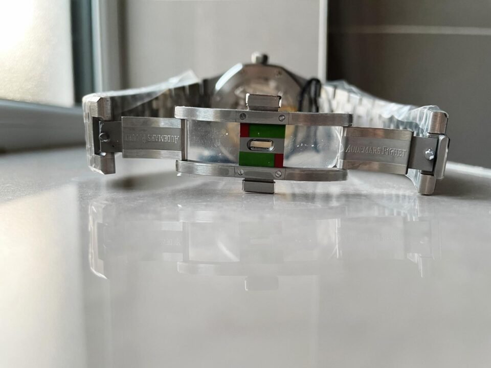 Royal Oak 41mm 15500 SS ZF 1:1 Best Edition White Textured Dial on SS Bracelet A4302 V2 - Image 13
