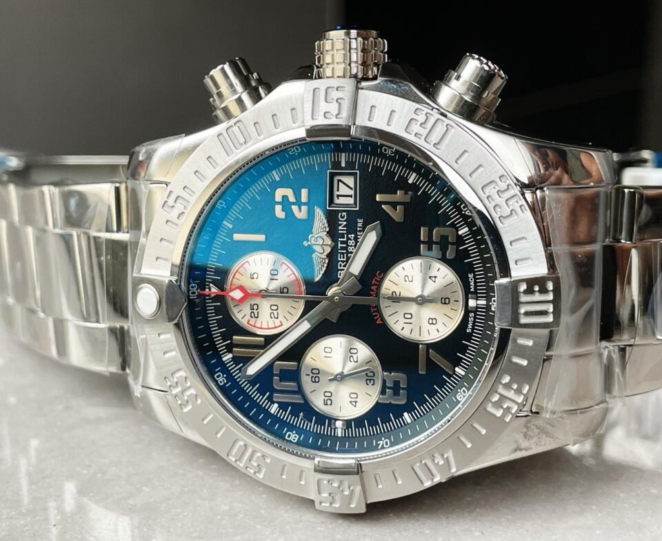 Avenger II Chronograph 43mm SS GF 1:1 Best Edition Gray/White Dial on SS Bracelet A7750 - Image 4
