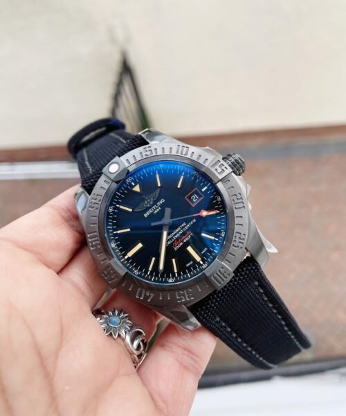 AVENGER BLACKBIRD 44MM DLC GF 1:1 BEST EDITION TITANIUM CASE BLACK DIAL ON BLACK RUBBER STRAP A2824 V4