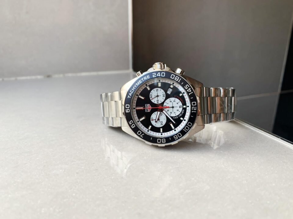 TAG HEUER FORMULA 1 SERIES BLACK AND WHITE DIAL - Image 4