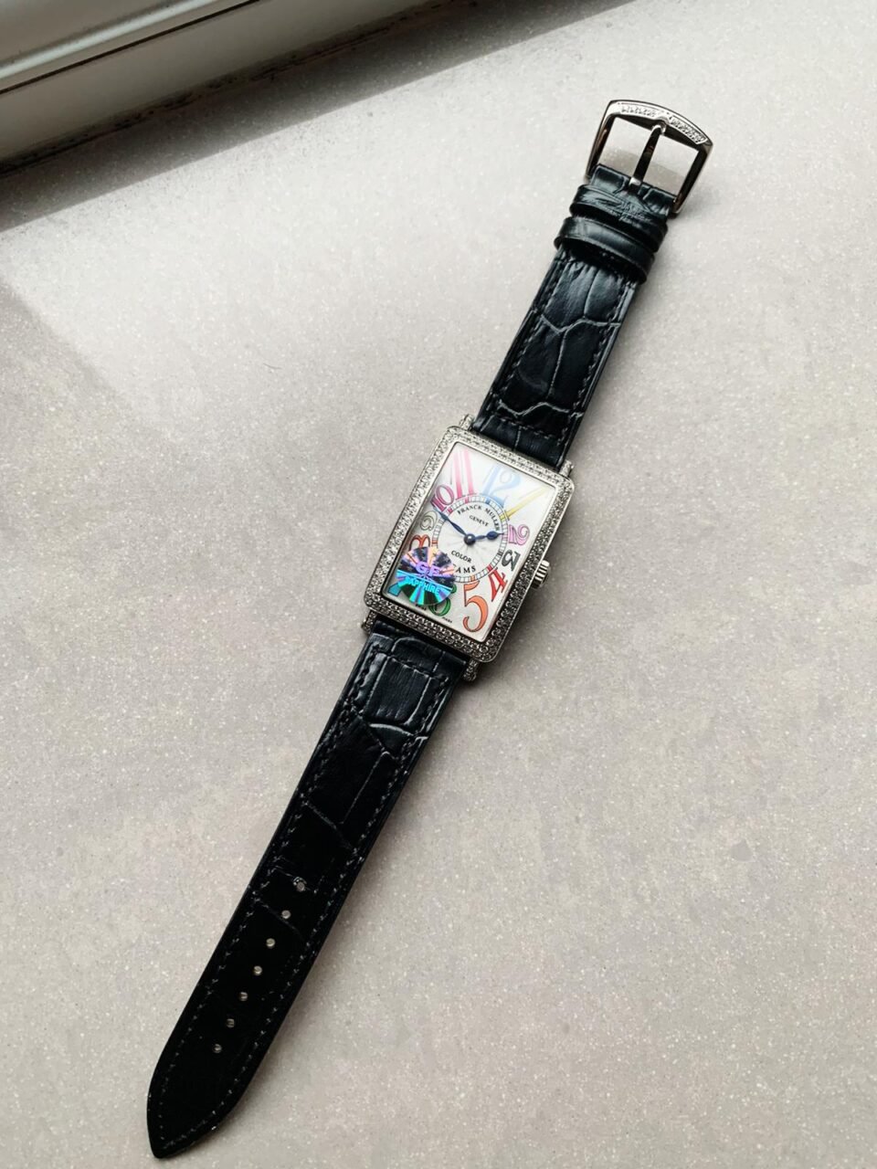 Long Island SS GF 1:1 Best Edition DIAMOND BEZEL White Dial Colourful Markers on BLACK Leather Strap Swiss Quartz - Image 5