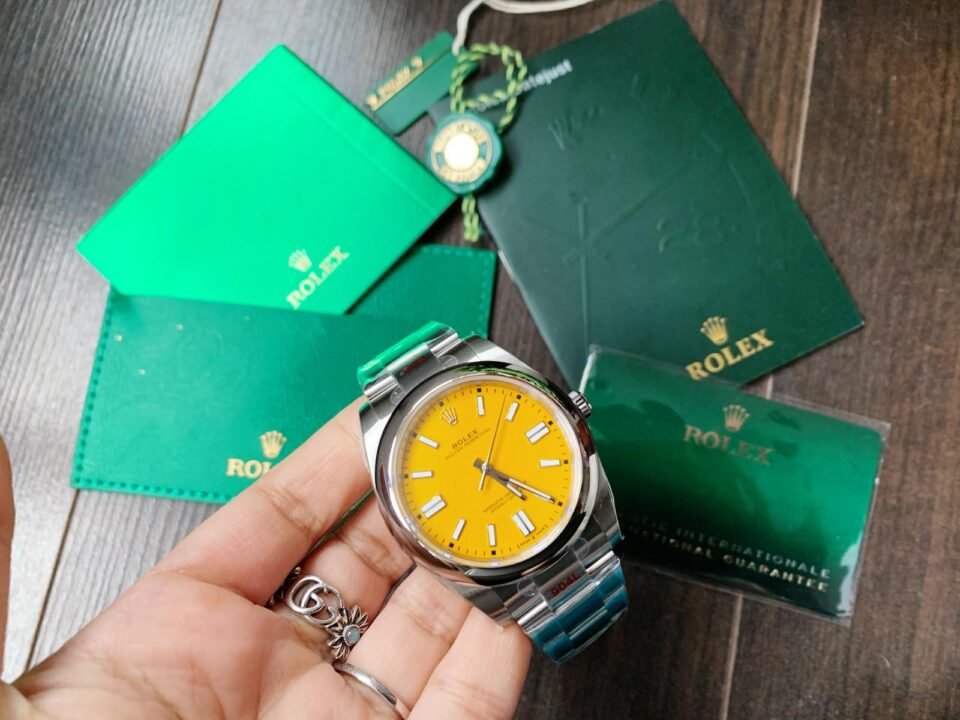 OYSTER PERPETUAL EW FACTORY YELLOW DIAL 41MM Asian 3230 automatic movement - Image 6