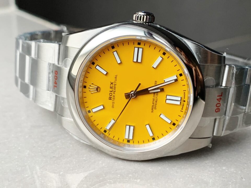 OYSTER PERPETUAL EW FACTORY YELLOW DIAL 41MM Asian 3230 automatic movement - Image 3