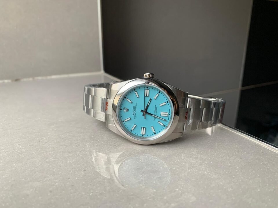 OYSTER PERPETUAL EW FACTORY TURQUOISE DIAL 41MM Asian 3230 automatic movement - Image 3