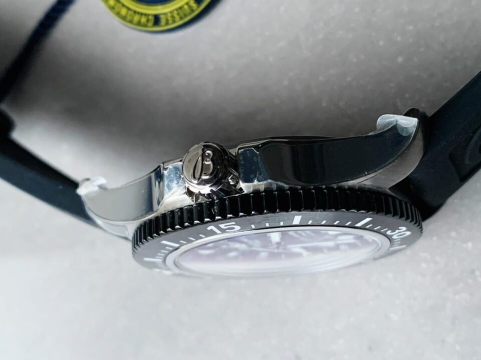 Superocean 44mm Special GF 1:1 Best Edition Black Dial on Black Rubber Strap A2824 - Image 5